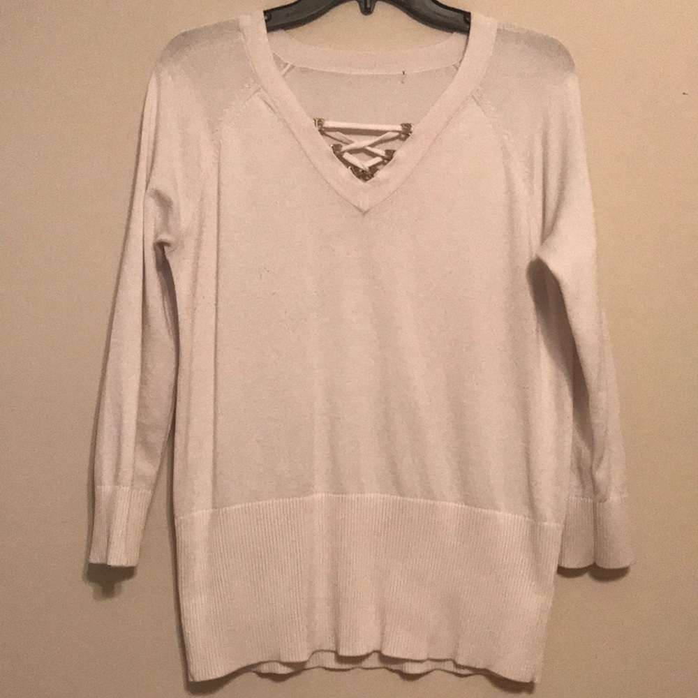 White/ivory 3/4 sleeve sweater